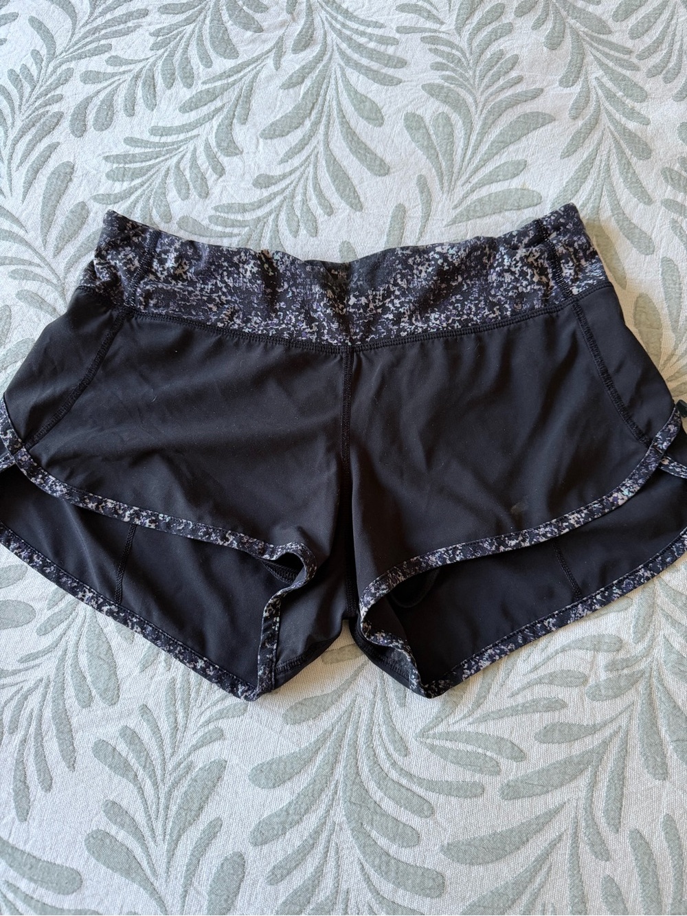 Lululemon Speed up shorts